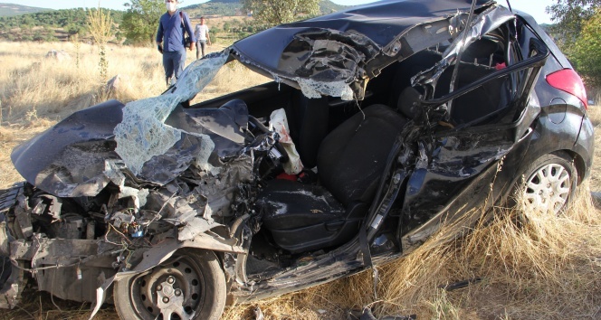 1’i ölüm, 13’ü yaralanma, 24’ü ise hasarla sonuçlanan toplam 38 trafik kazası meydana geldi.