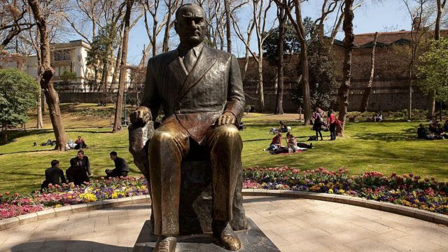 Türkiye’nin Prag’da Atatürk heykeli dikme talebi reddedildi, gerekçe 1915 olayları