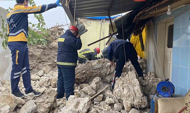 Balıkesir’de bir istinat duvarının yıkılması sonucu Göçük altında kalan işçi kurtarıldı