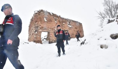 Terk edilmiş tarihi köyde 1 yılda 12 kişi kaçak kazıdan gözaltına alındı