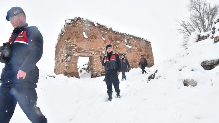 Terk edilmiş tarihi köyde 1 yılda 12 kişi kaçak kazıdan gözaltına alındı