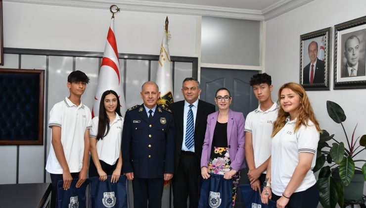 19 Mayıs Gençlik ve Spor Bayramı etkinlikleri çerçevesinde öğrenciler, Polis Genel Müdürü Kasım Kuni’yi ziyaret etti