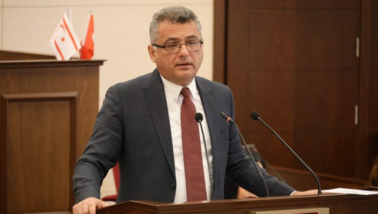 Erhürman ” Beş yıl sonra bazı bölgelerde vatandaş bulamayacaksınız”