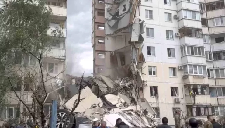 Ukrayna’nın Rusya’ya hava saldırısı sonucu 10 katlı bina çöktü: 12 kişi öldü