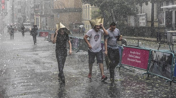 Meteoroloji’den Marmara, Ege ve Karadeniz’e uyarı: Sağanak ve fırtına geliyor