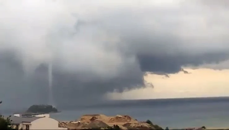 Giresun’da hortum paniği! Kıyıya doğru ilerledi