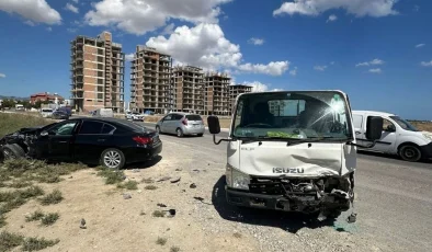 İskele’de meydana gelen trafik kazasında 3 kişi yaralandı