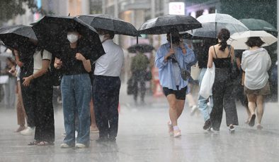 Meteoroloji Dairesi öğle saatlerinde yer yer yağmur beklendiğini açıkladı