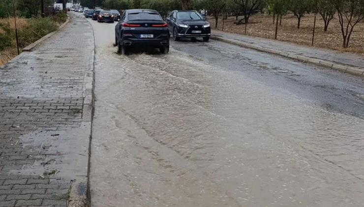 Mağusa – İskele Anayolundaki sağanak yağış nedeniyle polis sürücülerin dikkatli olmaları uyarısında bulundu