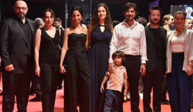 61’inci Antalya Altın Portakal Film Festivali: Kırmızı halıda ‘şıklık’ yarışı!