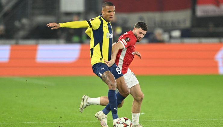 Fenerbahçe deplasmanda AZ Alkmaar’a boyun eğdi !..