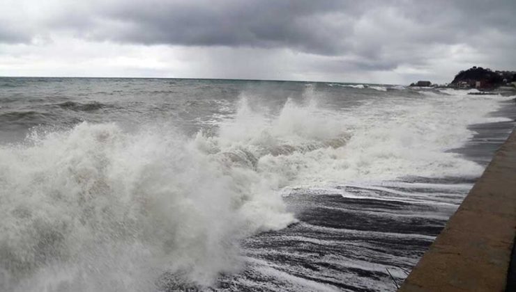 Meteoroloji Dairesi yarın denizlerimizde fırtınamsı rüzgar olacağını duyurdu