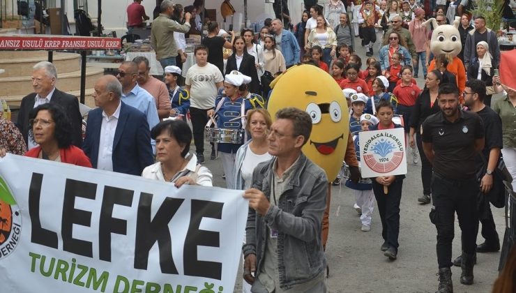 Lefke Hurma Festivali kalabalık insan topluluğu eşliğinde başladı